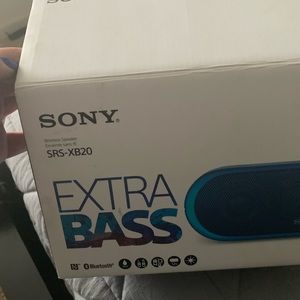 Wireless speaker, sony
